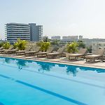 Luxury Apartment Suite Lake View 2 Min Airport