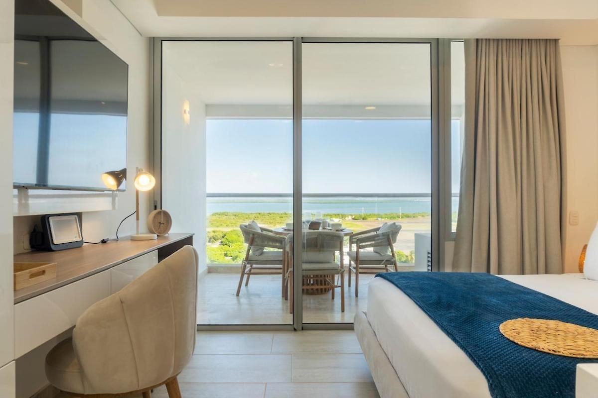 Luxury View 2 Min Airport Apartamento Cartagena