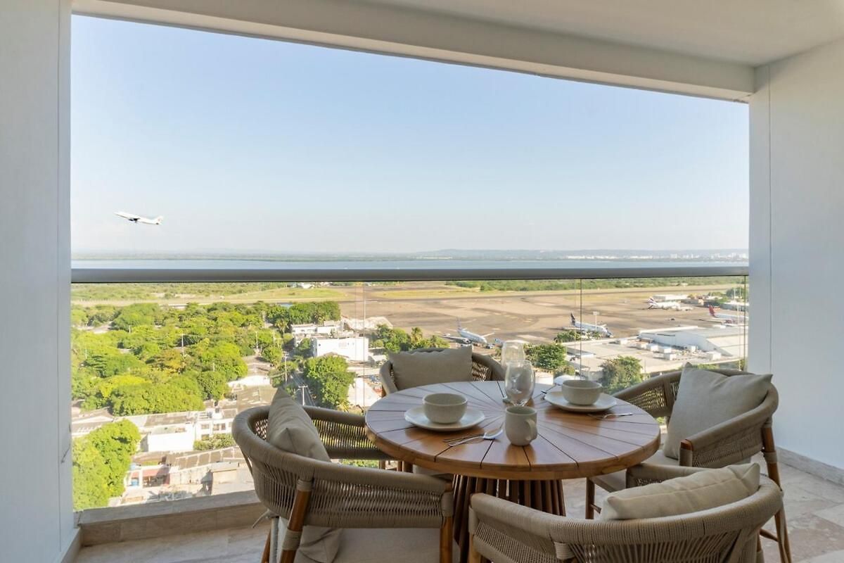 Luxury View 2 Min Airport Apartamento *