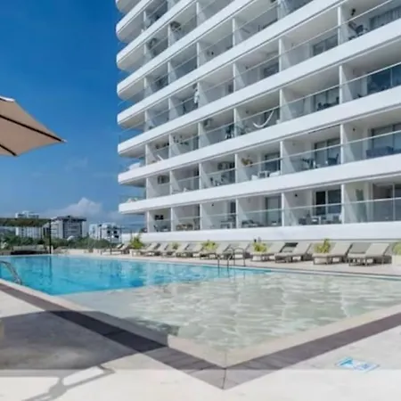 Luxury View 2 Min Airport Apartamento Cartagena