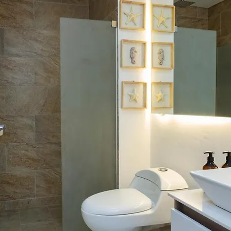 Luxury View 2 Min Airport Apartamento Cartagena